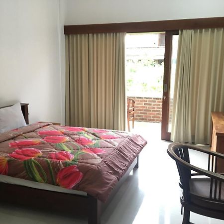Si Doi Kuta Hotel Kuta  Ngoại thất bức ảnh