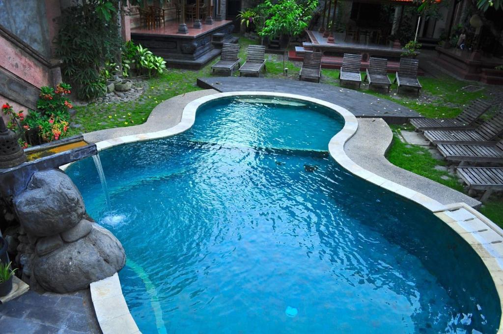 Si Doi Kuta Hotel Kuta  Ngoại thất bức ảnh