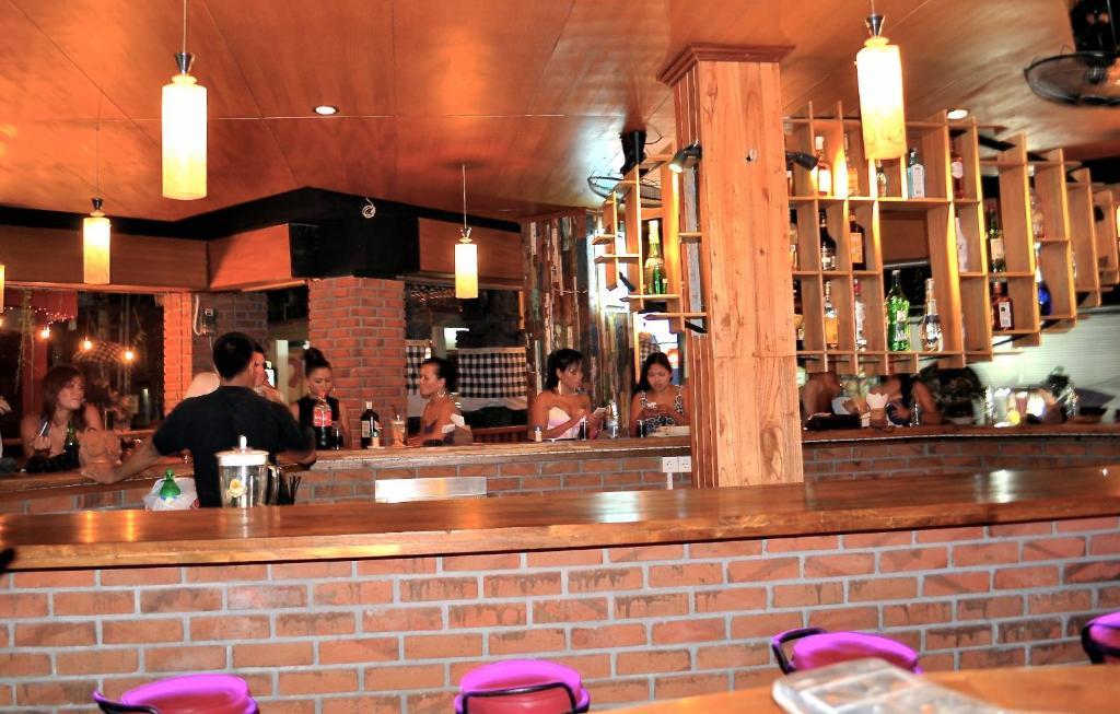 Si Doi Kuta Hotel Kuta  Ngoại thất bức ảnh