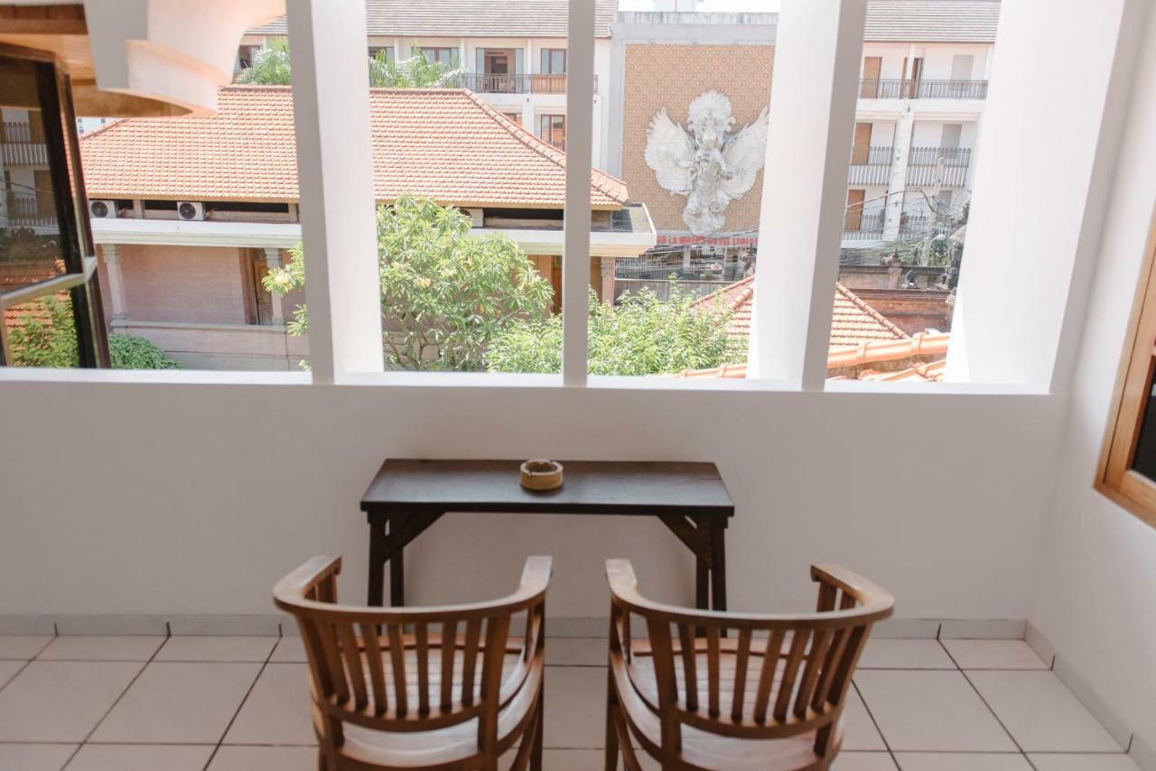 Si Doi Kuta Hotel Kuta  Ngoại thất bức ảnh
