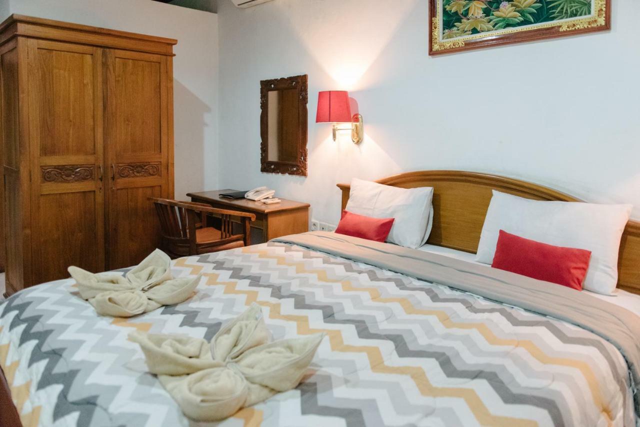 Si Doi Kuta Hotel Kuta  Ngoại thất bức ảnh