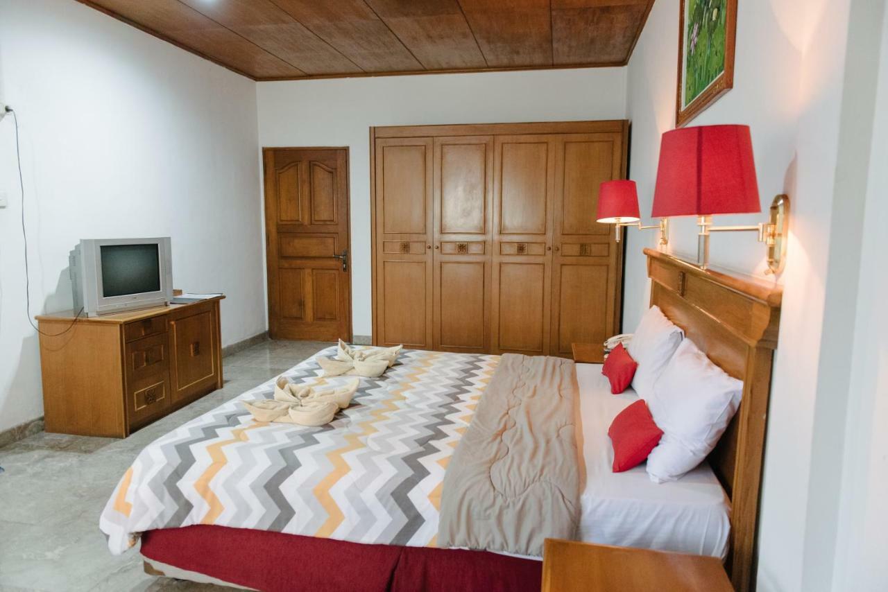 Si Doi Kuta Hotel Kuta  Ngoại thất bức ảnh