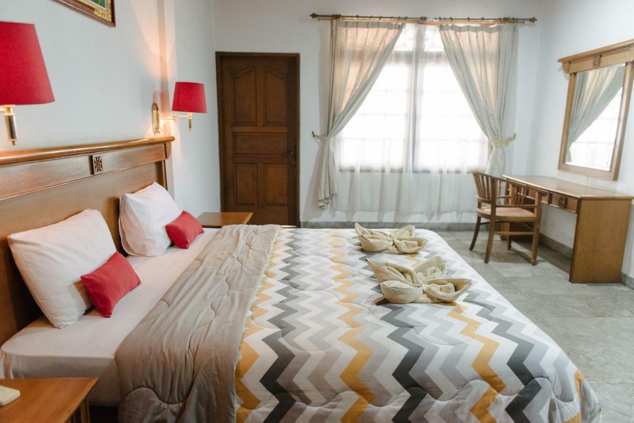 Si Doi Kuta Hotel Kuta  Ngoại thất bức ảnh